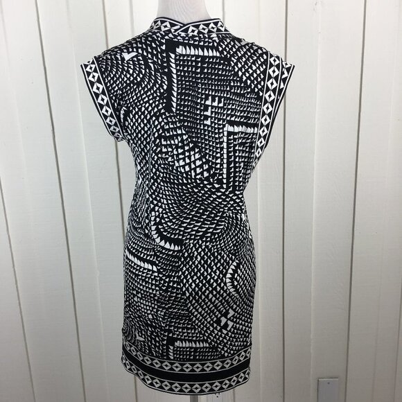 BCBGMAXAZRIA Sheath Dress Sleeveless Cowl Neck - Picture 4 of 5